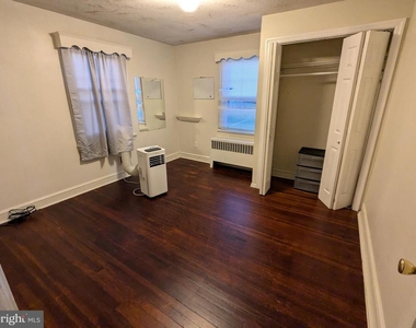 21 Steinway Avenue - Photo Thumbnail 23