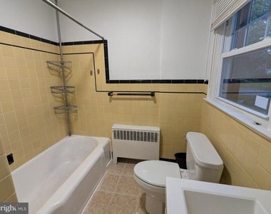 21 Steinway Avenue - Photo Thumbnail 16