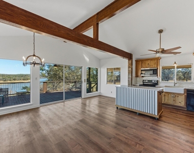 729a Nomad Dr - Photo Thumbnail 3