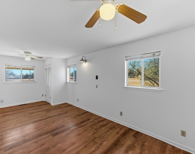 729a Nomad Dr - Photo Thumbnail 18