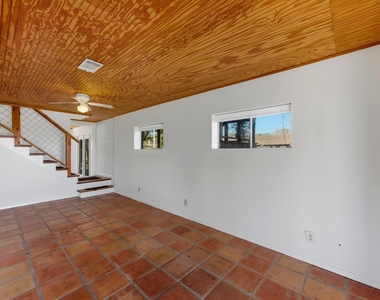729a Nomad Dr - Photo Thumbnail 13