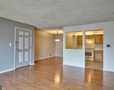 61 Aspen Court - Photo Thumbnail 2