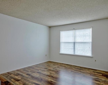 61 Aspen Court - Photo Thumbnail 10