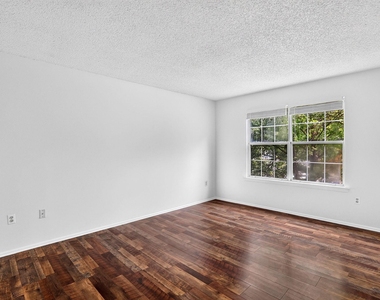 61 Aspen Court - Photo Thumbnail 16