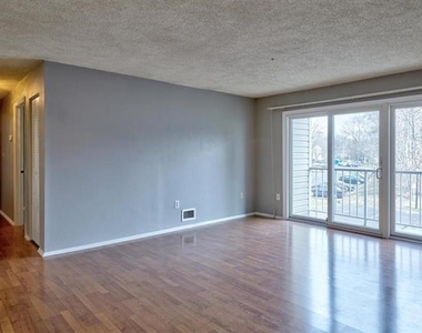 61 Aspen Court - Photo Thumbnail 6