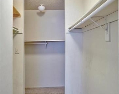 61 Aspen Court - Photo Thumbnail 13