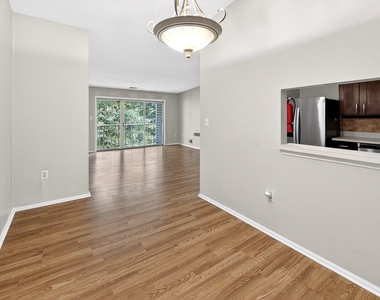 19 Hemlock Court - Photo Thumbnail 5