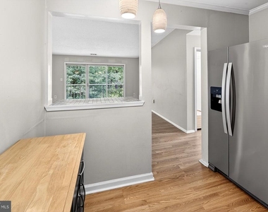 19 Hemlock Court - Photo Thumbnail 3