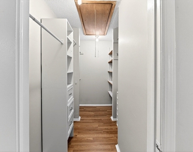 19 Hemlock Court - Photo Thumbnail 12