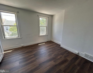 250 Morris Avenue - Photo Thumbnail 8