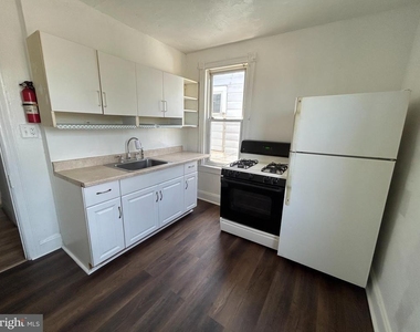 250 Morris Avenue - Photo Thumbnail 3