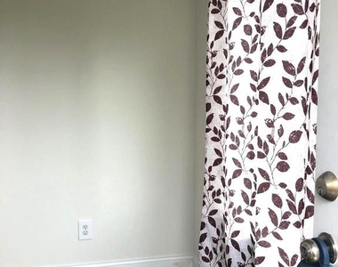 43 Vermont Street - Photo Thumbnail 2