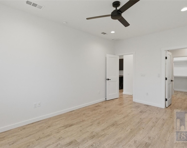 505 Thelma Dr - Photo Thumbnail 10