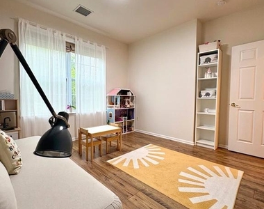 138 Timberlake Drive - Photo Thumbnail 20