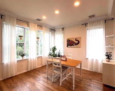 138 Timberlake Drive - Photo Thumbnail 5