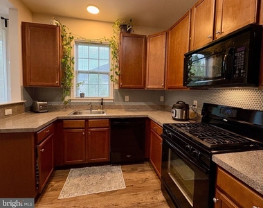 138 Timberlake Drive - Photo Thumbnail 10