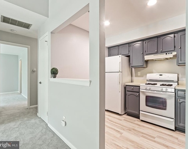 303 Trinity Court - Photo Thumbnail 11