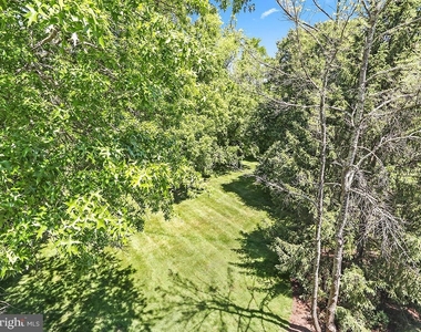 303 Trinity Court - Photo Thumbnail 33