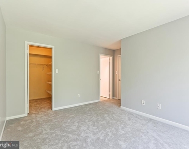 303 Trinity Court - Photo Thumbnail 30