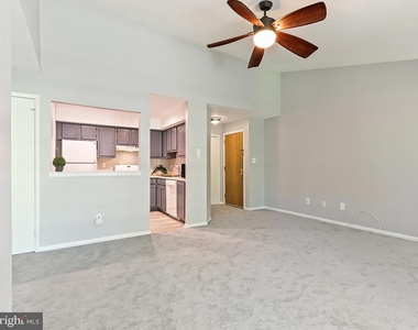 303 Trinity Court - Photo Thumbnail 8
