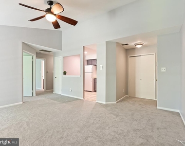 303 Trinity Court - Photo Thumbnail 7