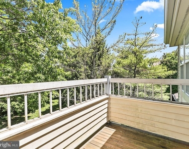 303 Trinity Court - Photo Thumbnail 31