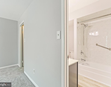303 Trinity Court - Photo Thumbnail 28