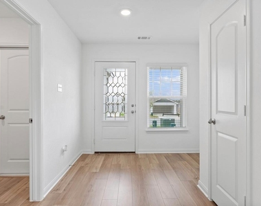 120 Morrison Dr - Photo Thumbnail 1