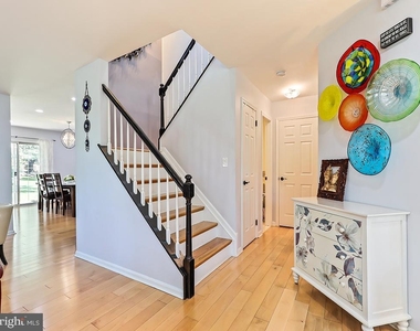 6 Heath Court - Photo Thumbnail 8