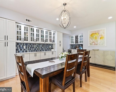 6 Heath Court - Photo Thumbnail 12