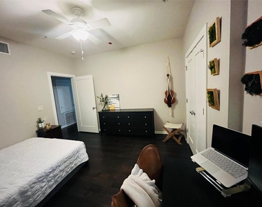 2708 San Pedro St - Photo Thumbnail 14