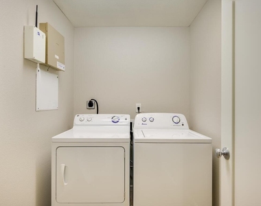 2708 San Pedro St - Photo Thumbnail 20