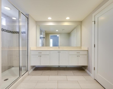 2708 San Pedro St - Photo Thumbnail 10