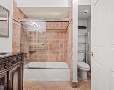 1022 Main Street - Photo Thumbnail 28