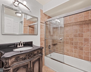 1022 Main Street - Photo Thumbnail 29