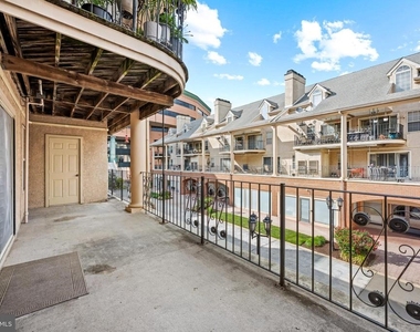 1022 Main Street - Photo Thumbnail 31