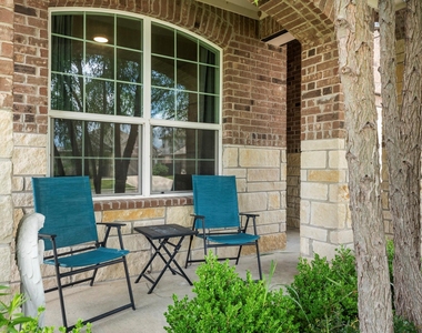 13900 Mc Arthur Dr - Photo Thumbnail 2