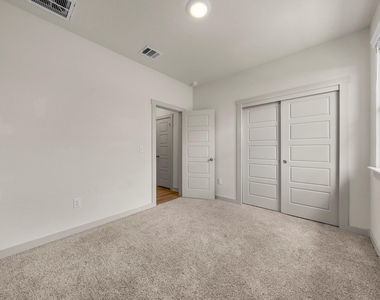 13900 Mc Arthur Dr - Photo Thumbnail 22