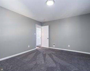 2172 Atco Avenue - Photo Thumbnail 6