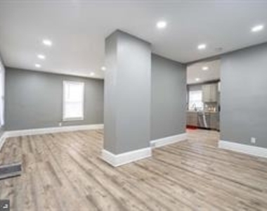 2172 Atco Avenue - Photo Thumbnail 7
