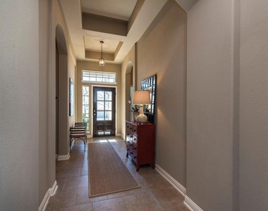 339 Atlanta Park Dr - Photo Thumbnail 2