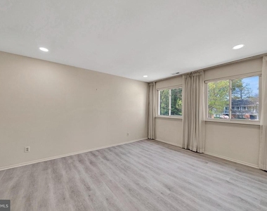 306 Mulberry Cove - Photo Thumbnail 20