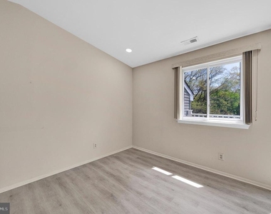 306 Mulberry Cove - Photo Thumbnail 11