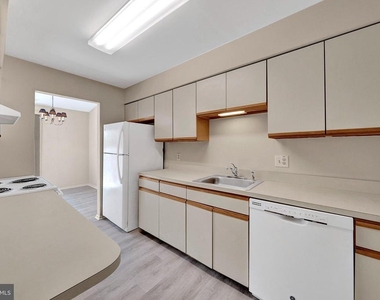 306 Mulberry Cove - Photo Thumbnail 17