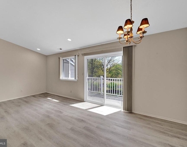 306 Mulberry Cove - Photo Thumbnail 15