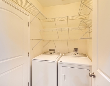 2210 Onion Creek Pkwy - Photo Thumbnail 21