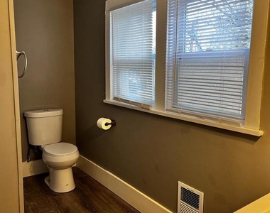 131 N 2nd Street - Photo Thumbnail 12