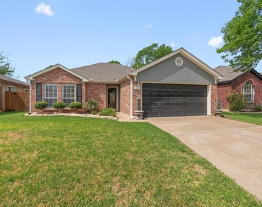 226 Claris Ln - Photo Thumbnail 1