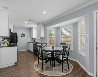 226 Claris Ln - Photo Thumbnail 7