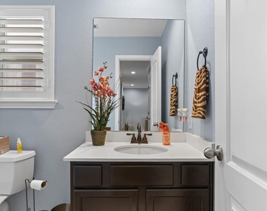 226 Claris Ln - Photo Thumbnail 20
